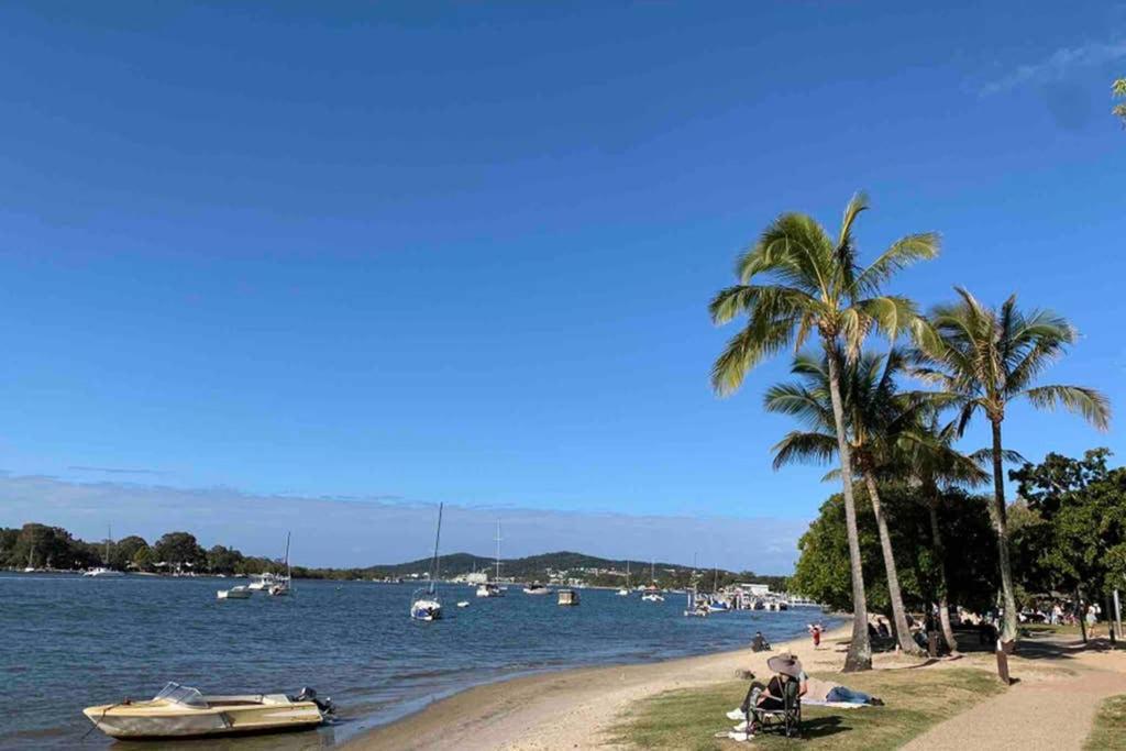 2 Bedroom Renovated Townhouse, Walk To Noosa River Noosaville Dış mekan fotoğraf